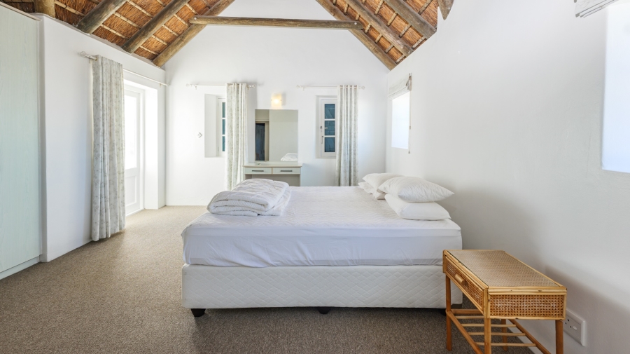 5 Bedroom Property for Sale in Struisbaai Western Cape
